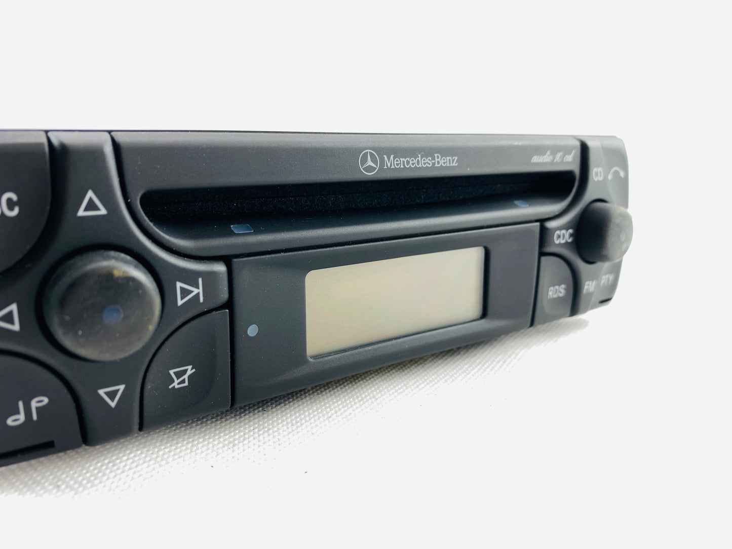 Genuine Mercedes Benz Alpine Audio 10 / MF2910 / A1708200386 CD Radio Player