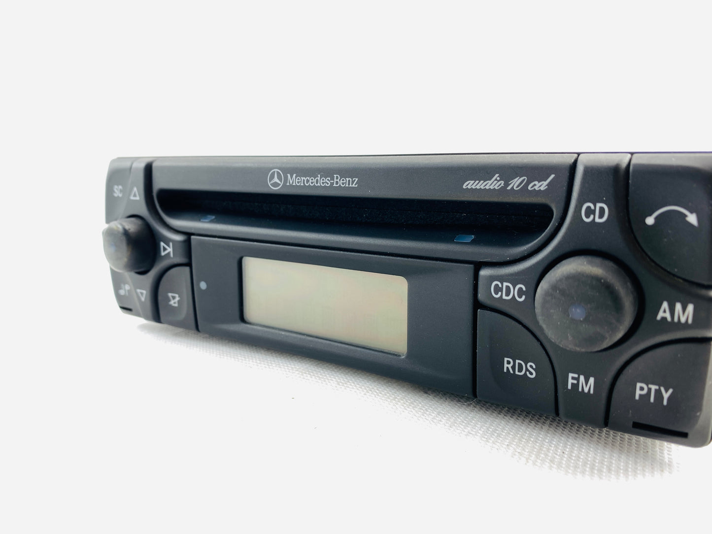 Genuine Mercedes Benz Alpine Audio 10 / MF2910 / A1708200386 CD Radio Player