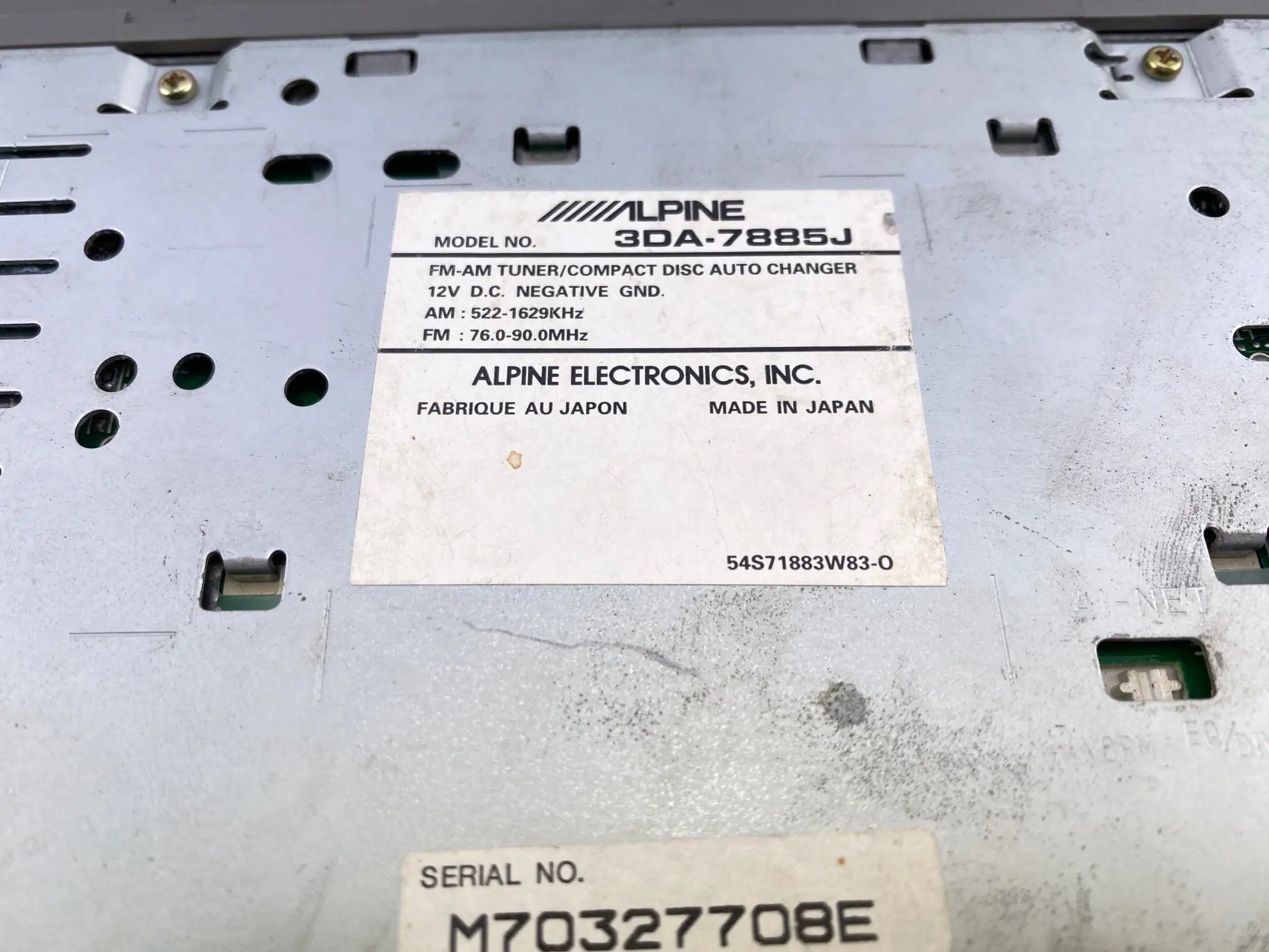 Alpine 3DA-7885J model label showing Made in Japan marking