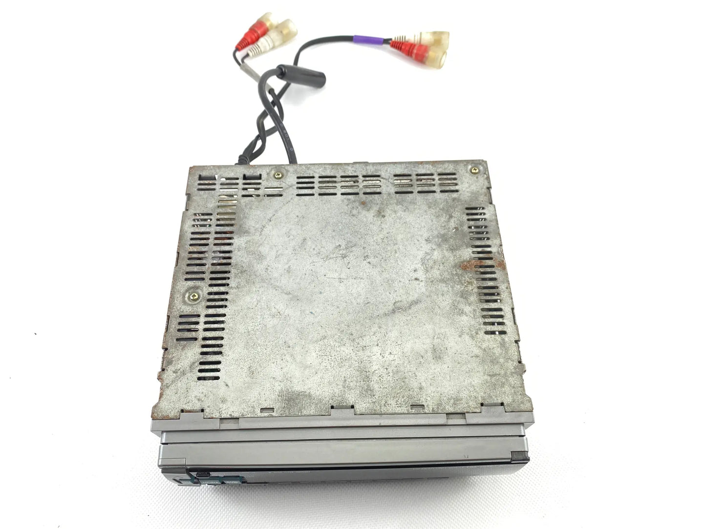 Alpine CDA-7846J top metal chassis condition