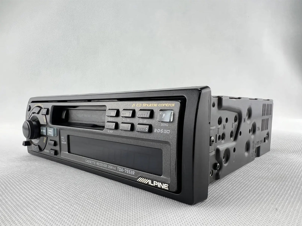 Front-right view of the Alpine TDA-7552R classic car cassette radio