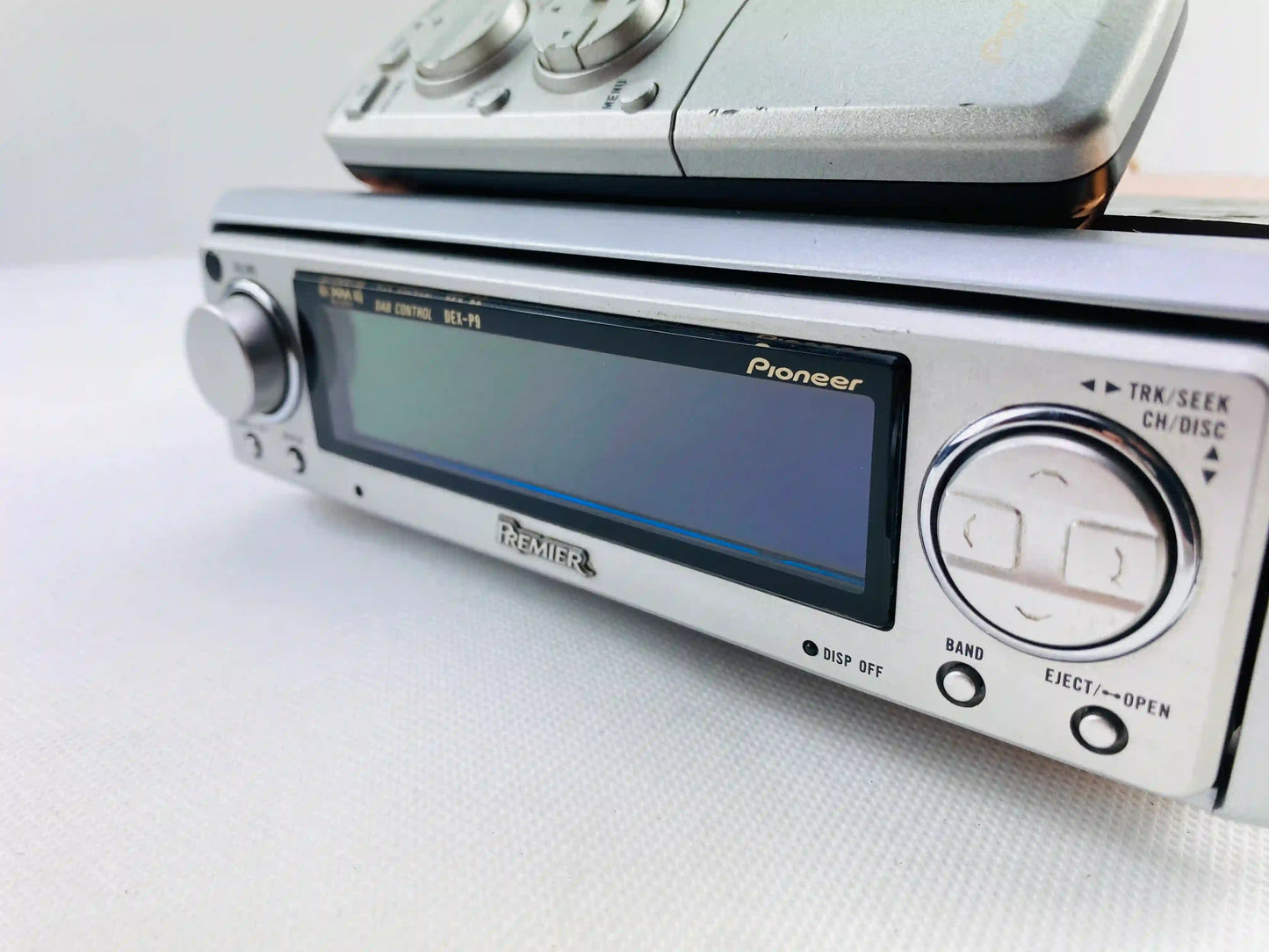 Pioneer DEX-P9 Premiere car CD radio front right angle view